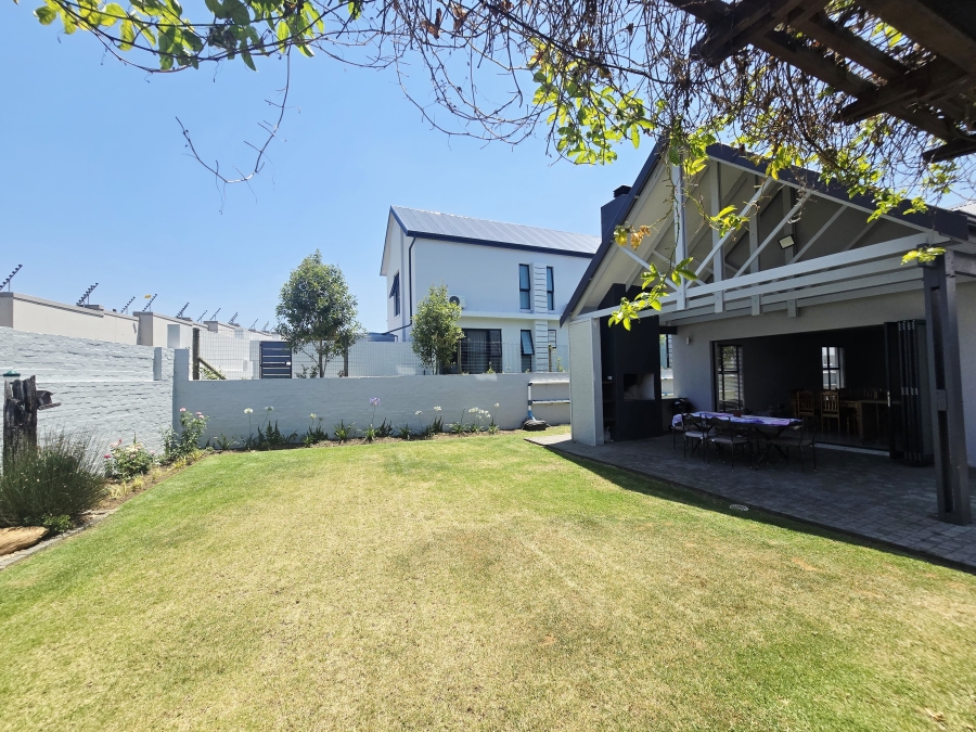 4 Bedroom Property for Sale in Kingswood Golf Estate Western Cape